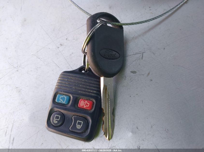 2005 Ford Expedition Xlt VIN: 1FMPU15575LA95543 Lot: 43037171