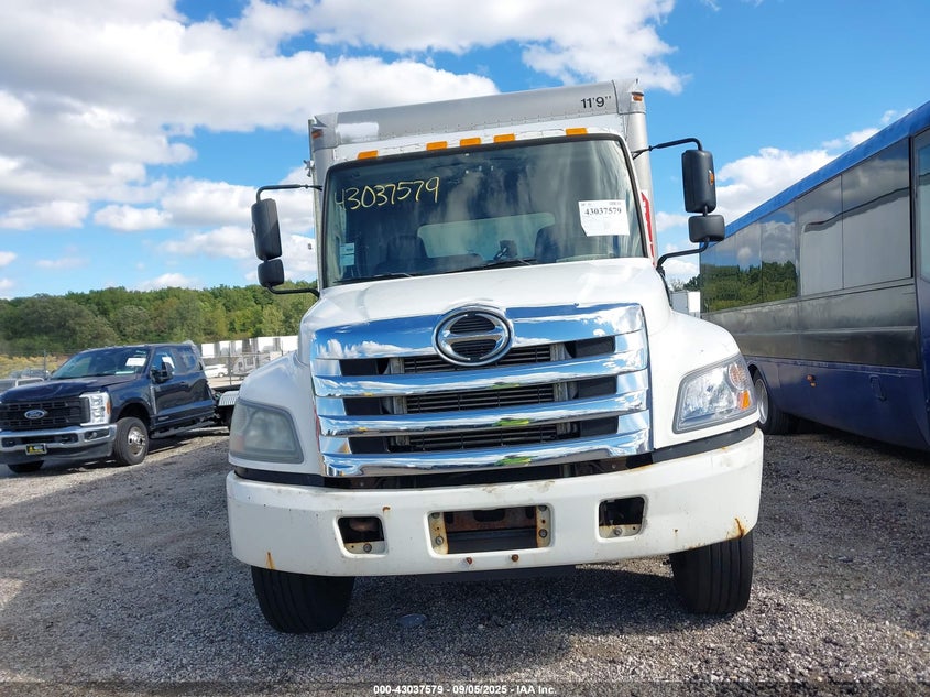 5PVNV8JV0D4S52930 2013   photo no. 13
