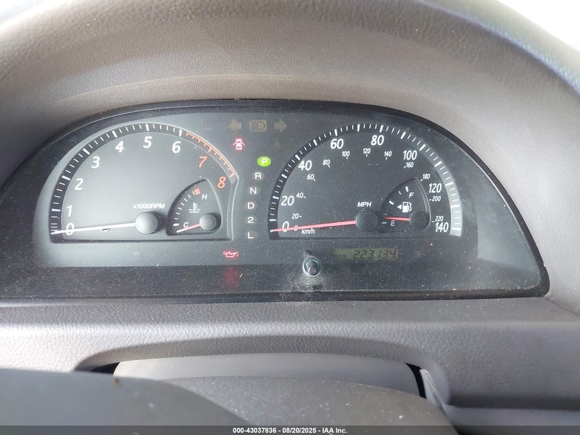 2002 Toyota Camry Le VIN: JTDBE32K520006213 Lot: 43037836