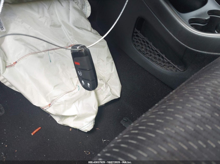 2018 Dodge Journey Se VIN: 3C4PDCAB0JT529067 Lot: 43037929