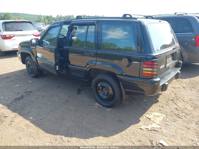 1993 Jeep Grand Cherokee Laredo black suv gasoline 1J4GZ58S3PC130896 photo #4