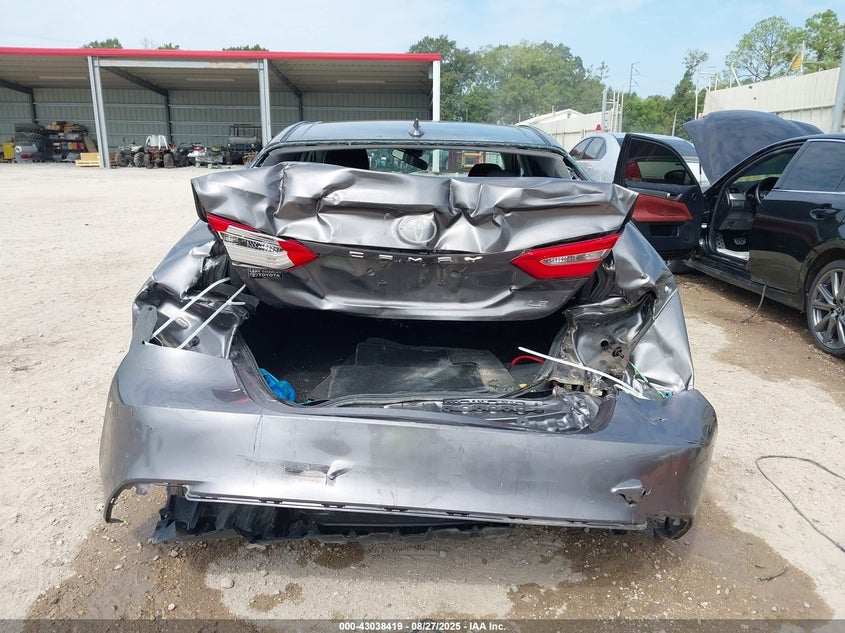 2020 Toyota Camry Le VIN: 4T1C11AK7LU984238 Lot: 43038419