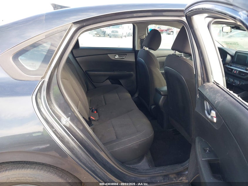 2021 Kia Forte Lxs VIN: 3KPF24AD0ME271991 Lot: 43038504