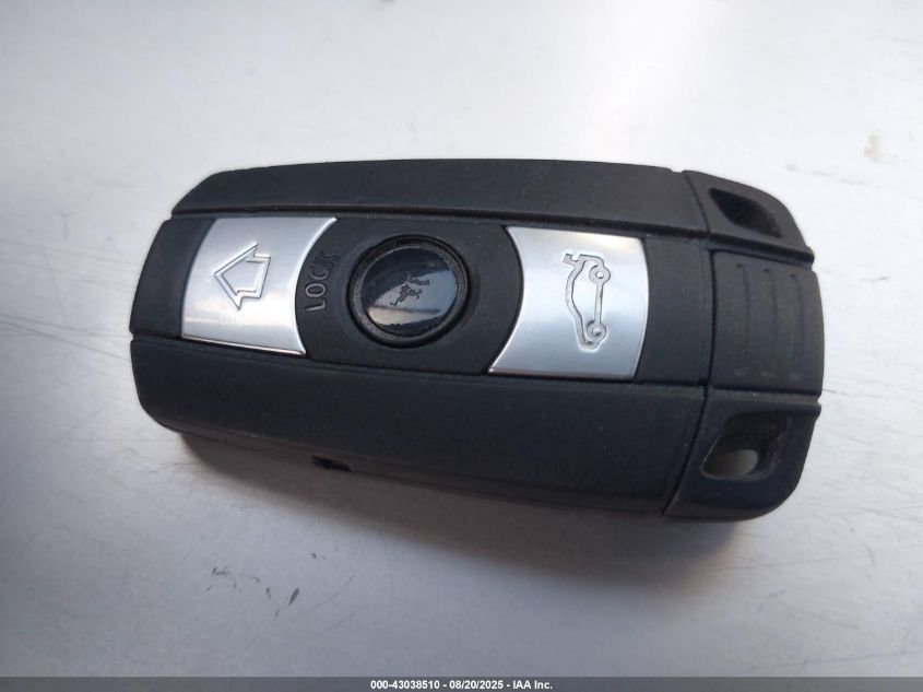 2006 BMW 330I VIN: WBAVB33566KR73533 Lot: 43038510