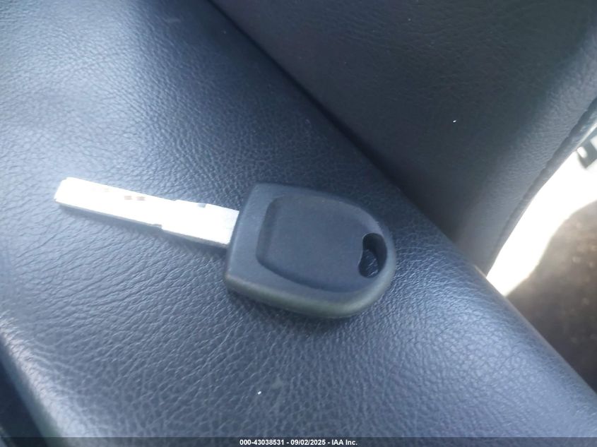 2009 Volkswagen New Beetle 2.5L VIN: 3VWPW31C99M518185 Lot: 43038531