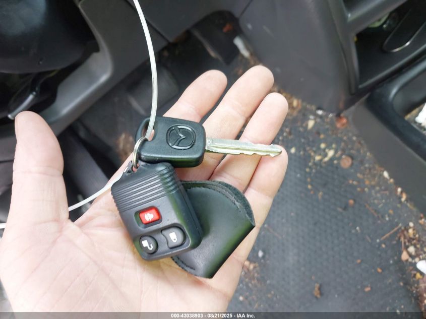 2003 Mazda Tribute Es V6 VIN: 4F2CZ96143KM46331 Lot: 43038903