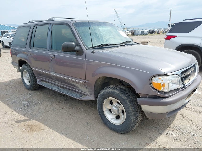 1FMDU34X1VUA33891 1997 Ford Explorer Eddie Bauer/Limited/Xl/Xlt auction photo 1