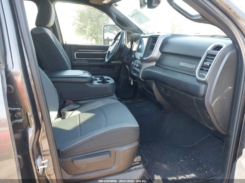 2024 Ram 2500 - 3C6UR5DL8RG340361