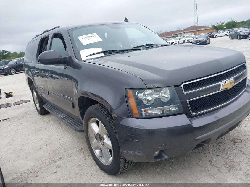 1GNSKJE38BR155350 2011 Chevrolet Suburban 1500 Lt1 auction photo 1