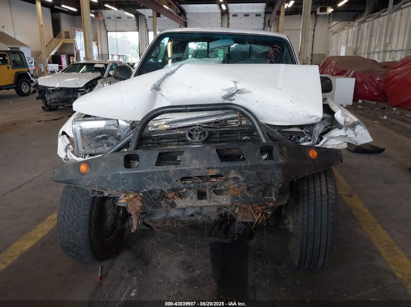 2000 Toyota Tacoma Base V6 VIN: 5TEWN72N0YZ687845 Lot: 43039907