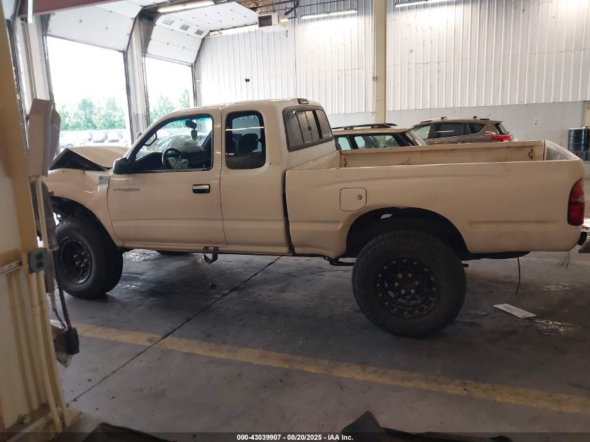 2000 Toyota Tacoma Base V6 VIN: 5TEWN72N0YZ687845 Lot: 43039907