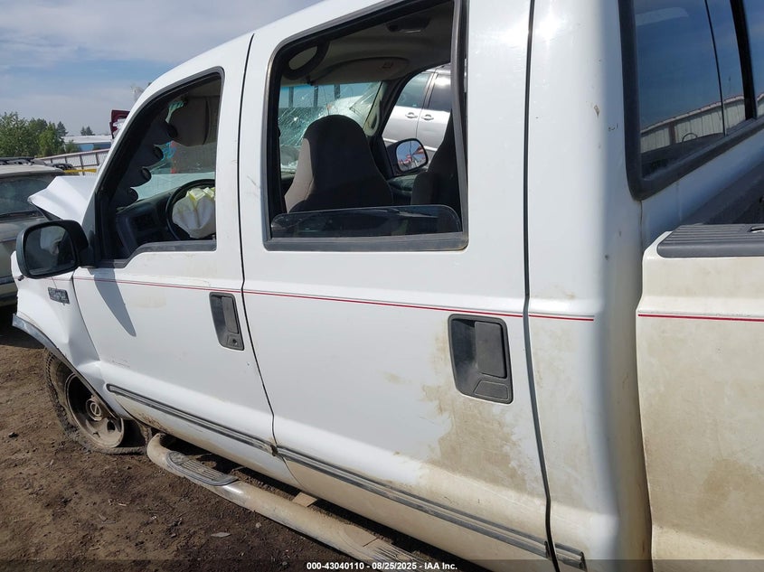 1999 Ford F-250 Lariat/Xl/Xlt VIN: 1FTNW21F3XEC42331 Lot: 43040110