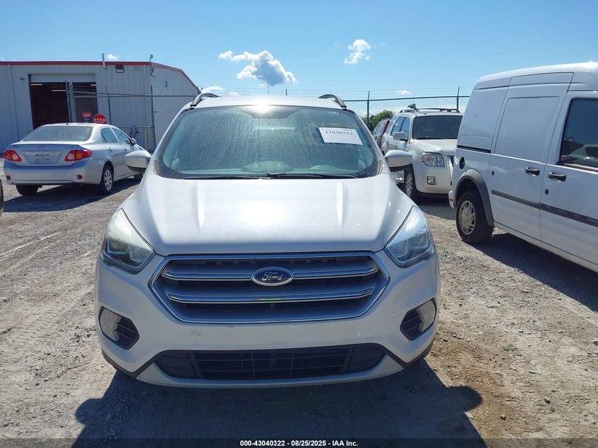 2017 FORD ESCAPE SE 1FMCU9G9XHUD39780