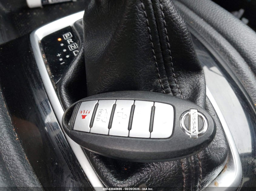 2018 NISSAN ROGUE SV - KNMAT2MV8JP608886