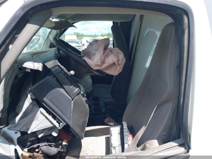 2015 Chevrolet Express Cutaway 3500 VIN: 1GB3G3CG5F1130754 Lot: 43040734