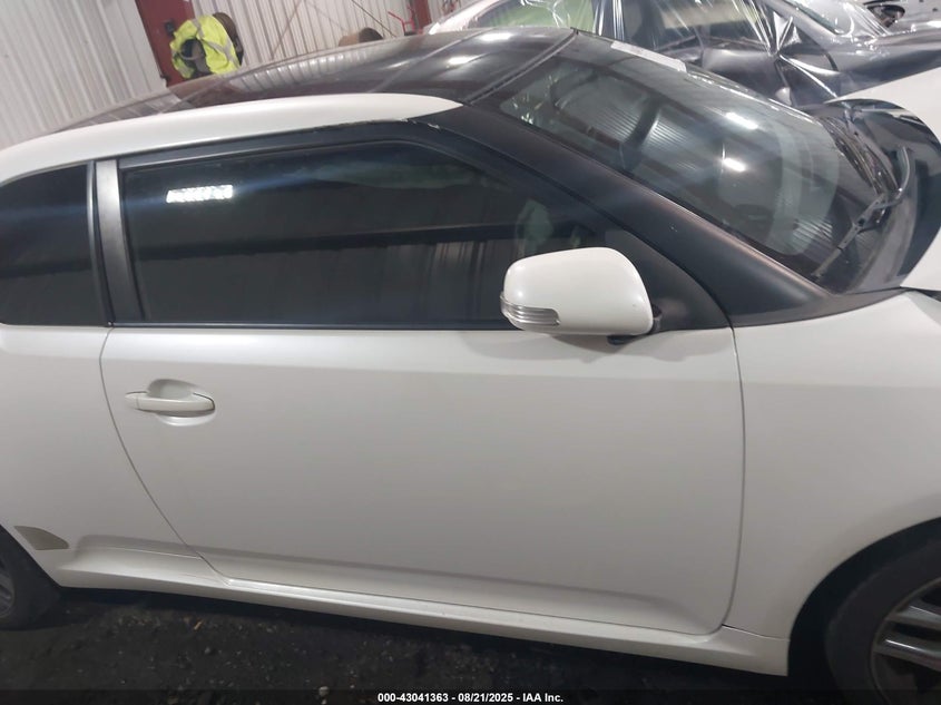 JTKJF5C7XF3093909 2015 SCION TC photo no. 13