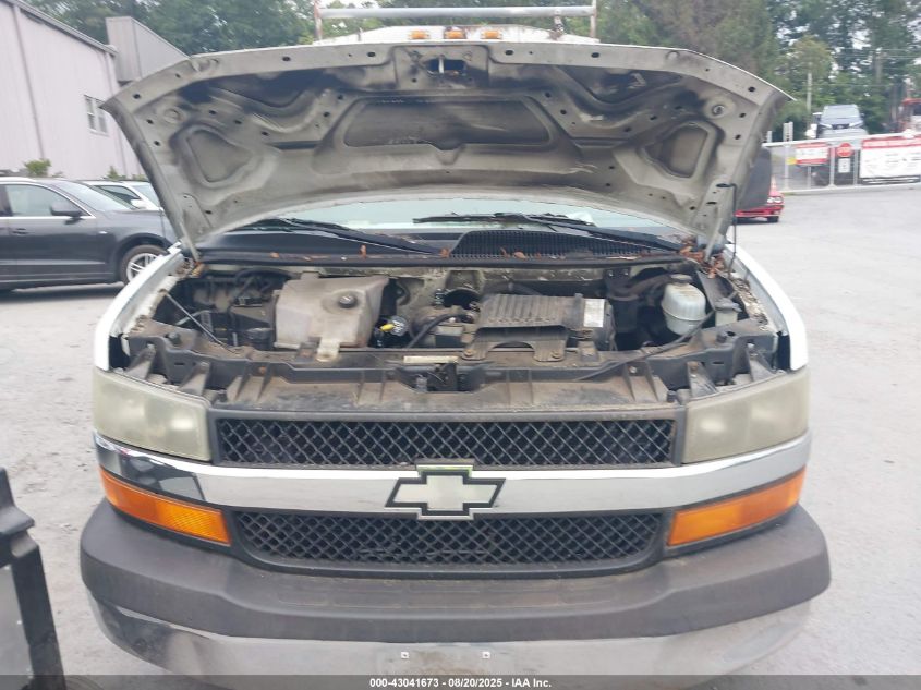 2004 Chevrolet Express Cutaway VIN: 1GBHG31U541125629 Lot: 43041673