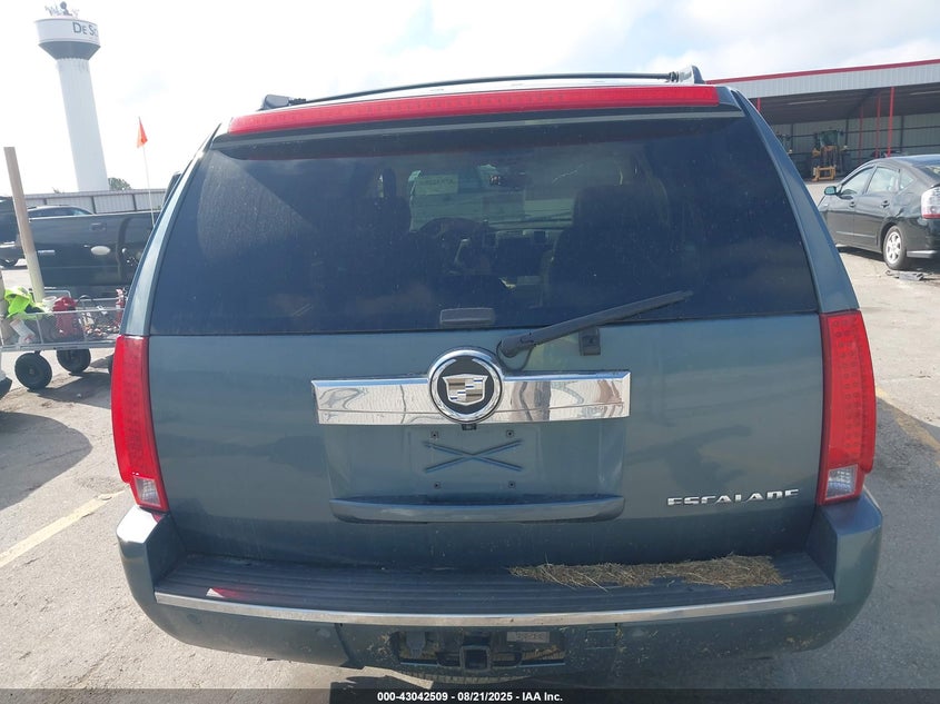 2008 Cadillac Escalade Standard VIN: 1GYFK63848R246429 Lot: 43042509