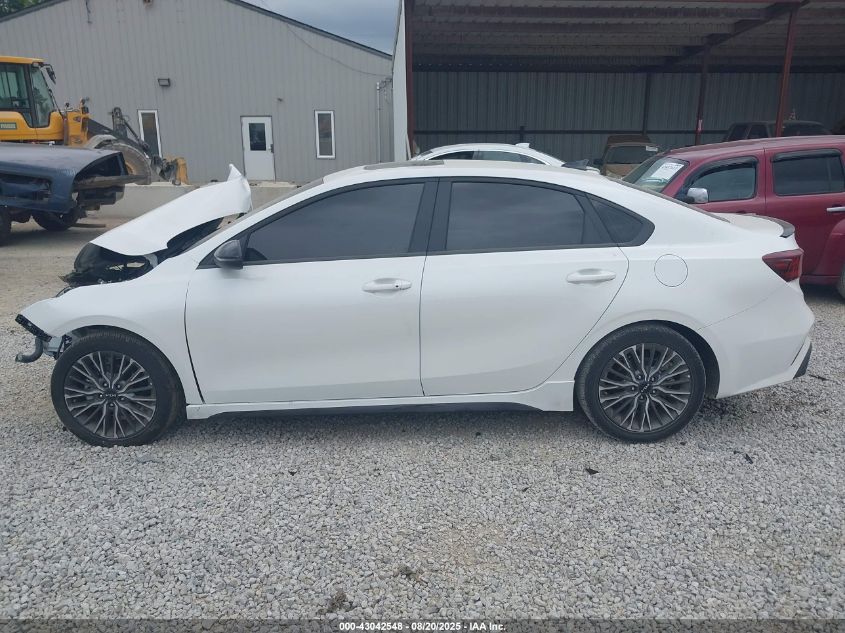 2024 Kia Forte Gt-Line VIN: 3KPF54AD8RE728870 Lot: 43042548