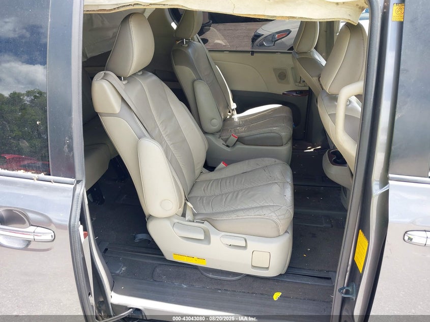 2011 Toyota Sienna Limited VIN: 5TDDK3DC2BS016086 Lot: 43043080
