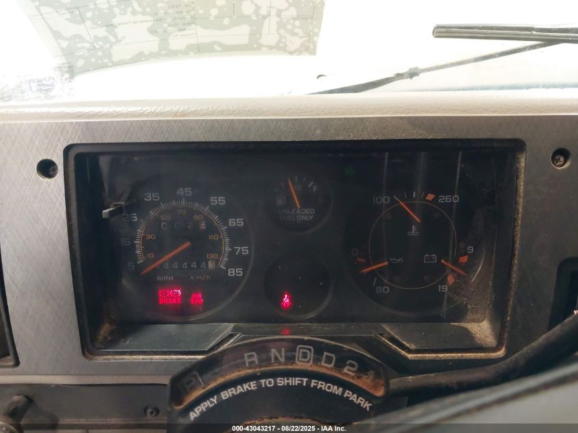 1995 Chevrolet G20 VIN: 1GBEG25HXSF214221 Lot: 43043217