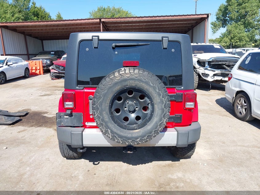 2014 JEEP WRANGLER UNLIMITED SAHARA - 1C4BJWEG5EL230072
