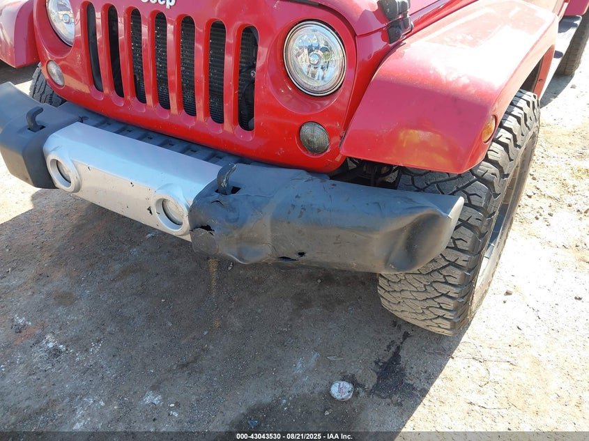 2014 JEEP WRANGLER UNLIMITED SAHARA - 1C4BJWEG5EL230072