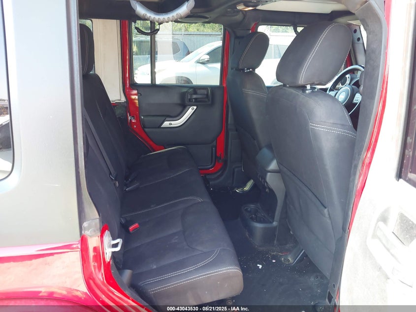 2014 JEEP WRANGLER UNLIMITED SAHARA - 1C4BJWEG5EL230072