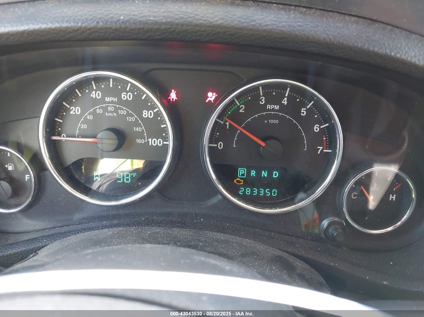 2014 JEEP WRANGLER UNLIMITED SAHARA - 1C4BJWEG5EL230072