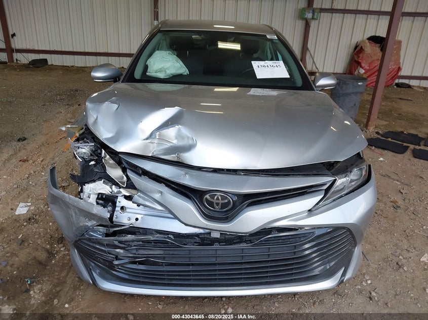 2019 Toyota Camry Le VIN: 4T1B11HK8KU835868 Lot: 43043645