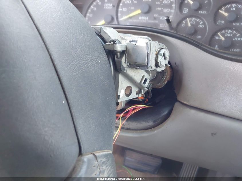 1999 Chevrolet Silverado 1500 Ls VIN: 1GCEC19T1XZ100470 Lot: 43043764