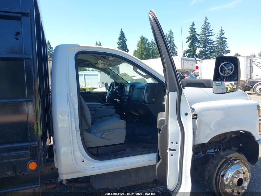 1HTKHPVM0PH718216 2023 CHEVROLET SILVERADO photo no. 7
