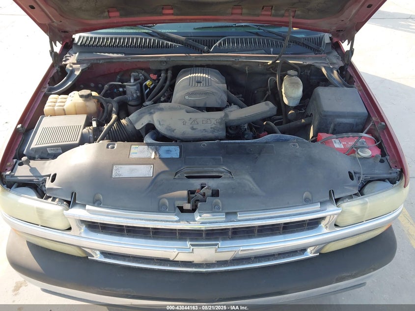 2005 Chevrolet Tahoe Ls VIN: 1GNEC13V85J113617 Lot: 43044163