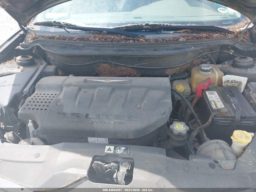 2004 Chrysler Pacifica VIN: 2C8GM68404R619124 Lot: 43044357