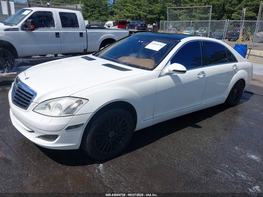 2007 Mercedes-Benz S 550 white sedan gasoline WDDNG71X47A081181 photo #3