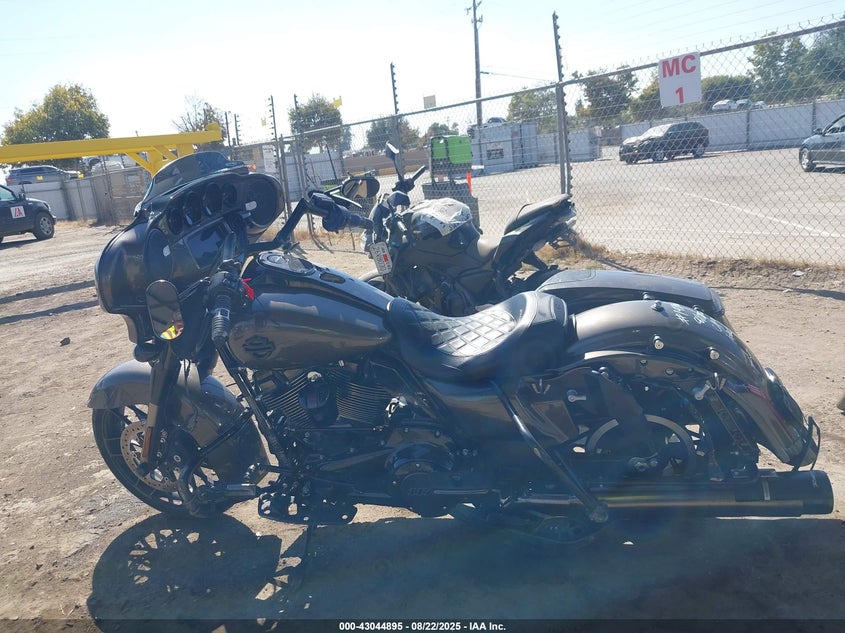 2021 Harley-Davidson Flhxse VIN: 1HD1PXL2XMB954270 Lot: 43044895