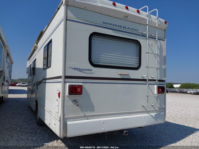 2004 WINNEBAGO ECONOLINE auction photo 3