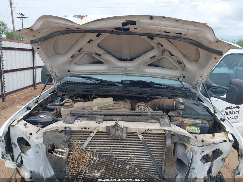 1999 Ford F-450 Lariat/Xl/Xlt VIN: 1FDXF46F4XED78881 Lot: 43045329