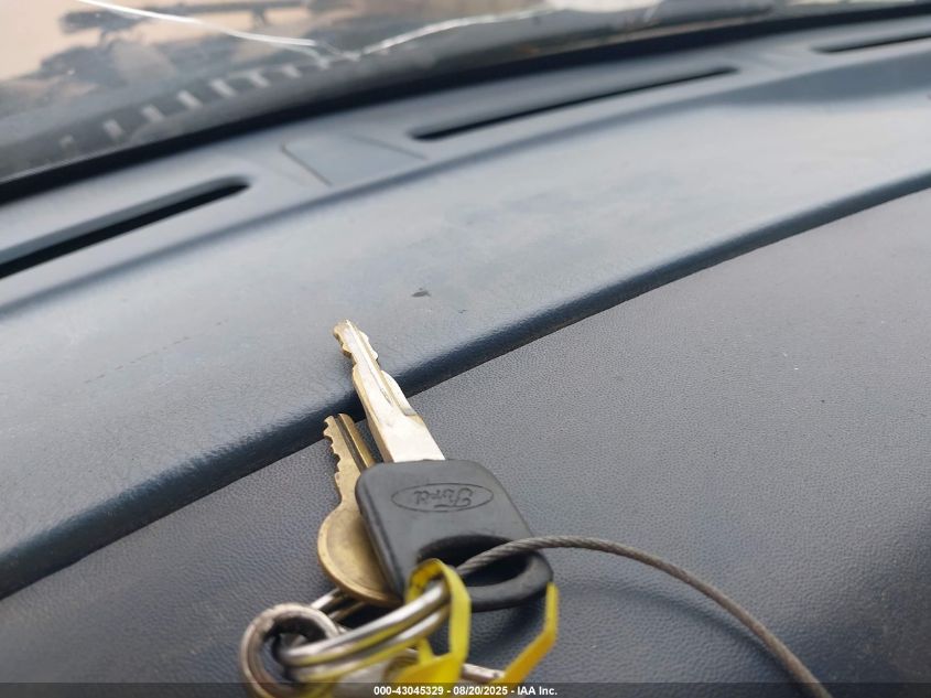 1999 Ford F-450 Lariat/Xl/Xlt VIN: 1FDXF46F4XED78881 Lot: 43045329