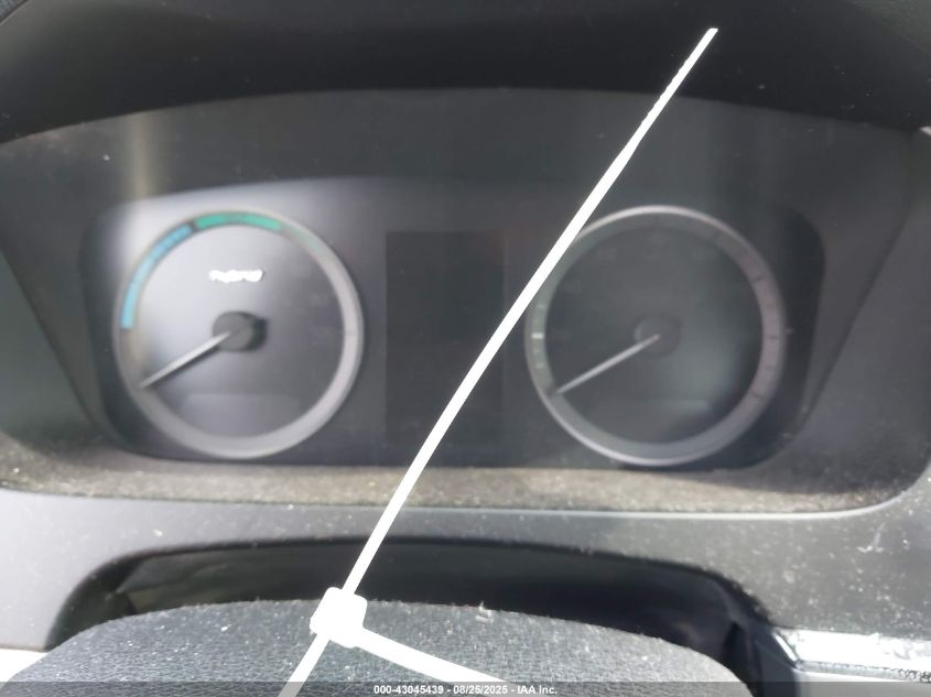 2016 Hyundai Sonata Hybrid Se VIN: KMHE24L17GA040507 Lot: 43045439