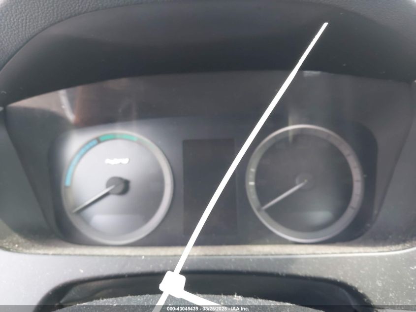 2016 Hyundai Sonata Hybrid Se VIN: KMHE24L17GA040507 Lot: 43045439