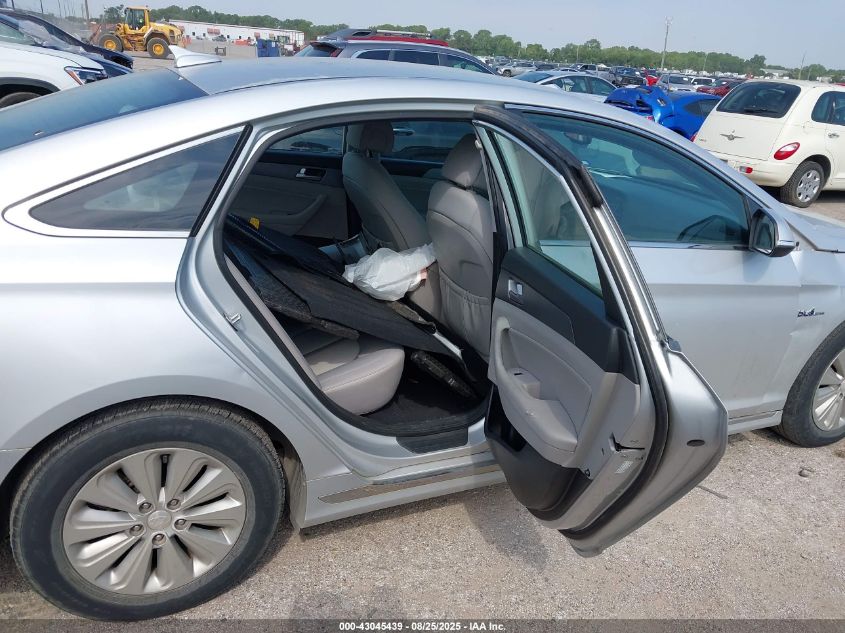 2016 Hyundai Sonata Hybrid Se VIN: KMHE24L17GA040507 Lot: 43045439