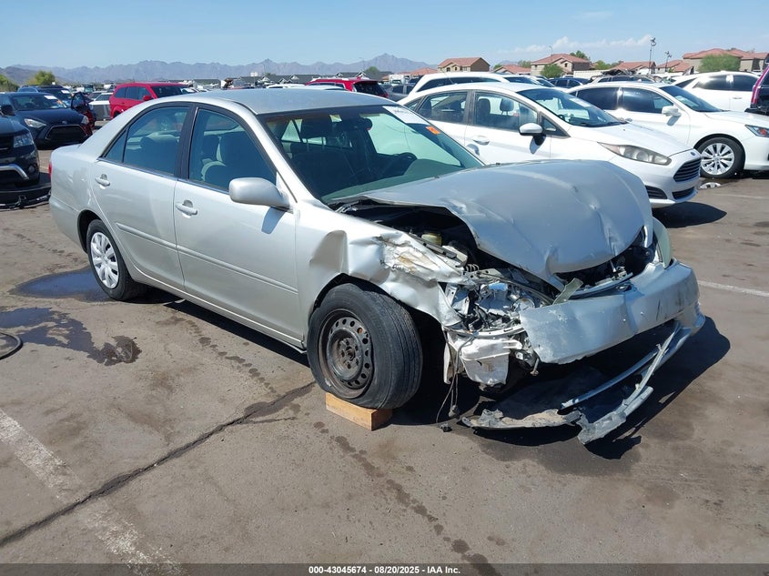 2005 Toyota Camry Le
