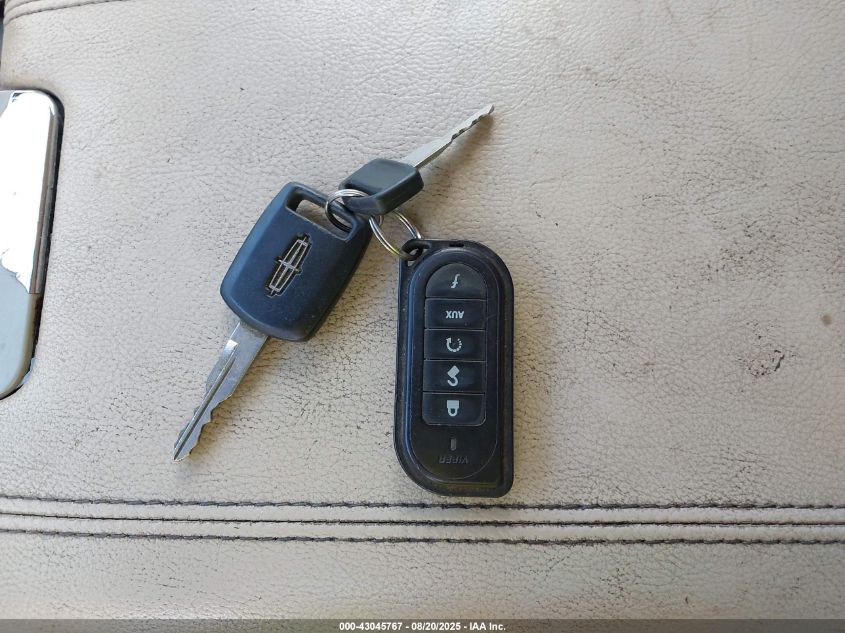 2003 Lincoln Navigator VIN: 5LMFU27R33LJ43745 Lot: 43045767