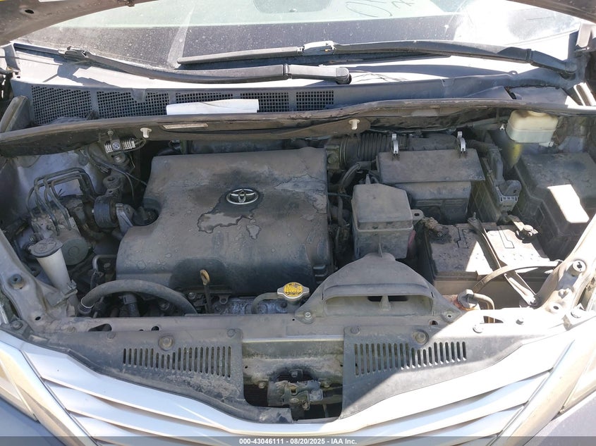 2016 Toyota Sienna Limited 7 Passenger VIN: 5TDDK3DC4GS137600 Lot: 43046111