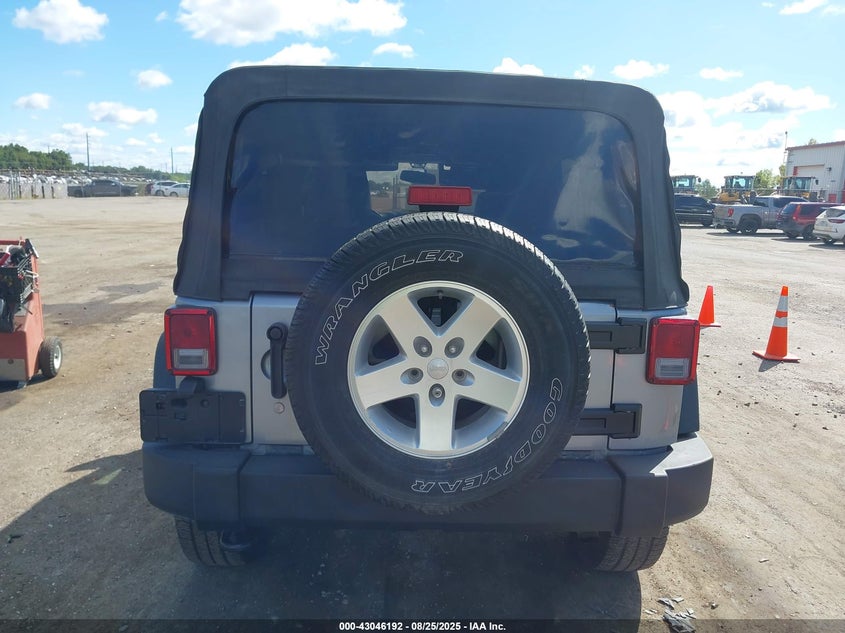 2014 JEEP WRANGLER UNLIMITED SPORT - 1C4BJWDG2EL269350