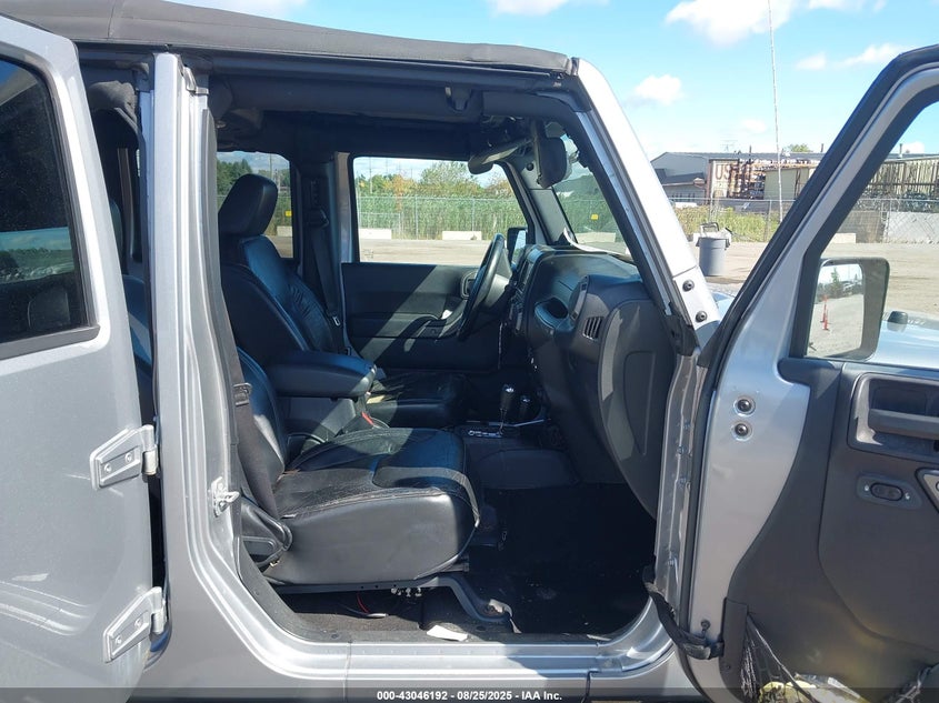 2014 JEEP WRANGLER UNLIMITED SPORT - 1C4BJWDG2EL269350