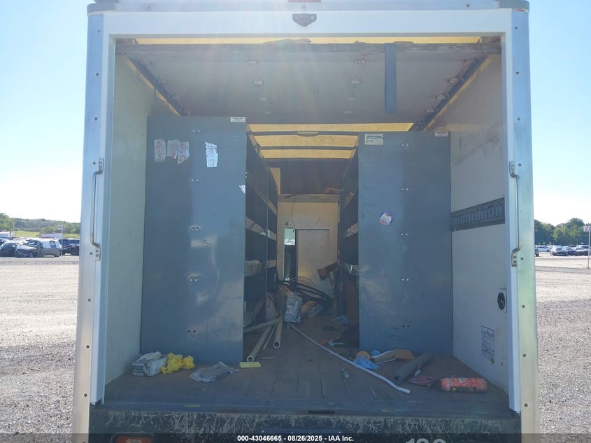 2019 Chevrolet Express Cutaway Work Van VIN: 1GB0GRFG5K1216397 Lot: 43046665