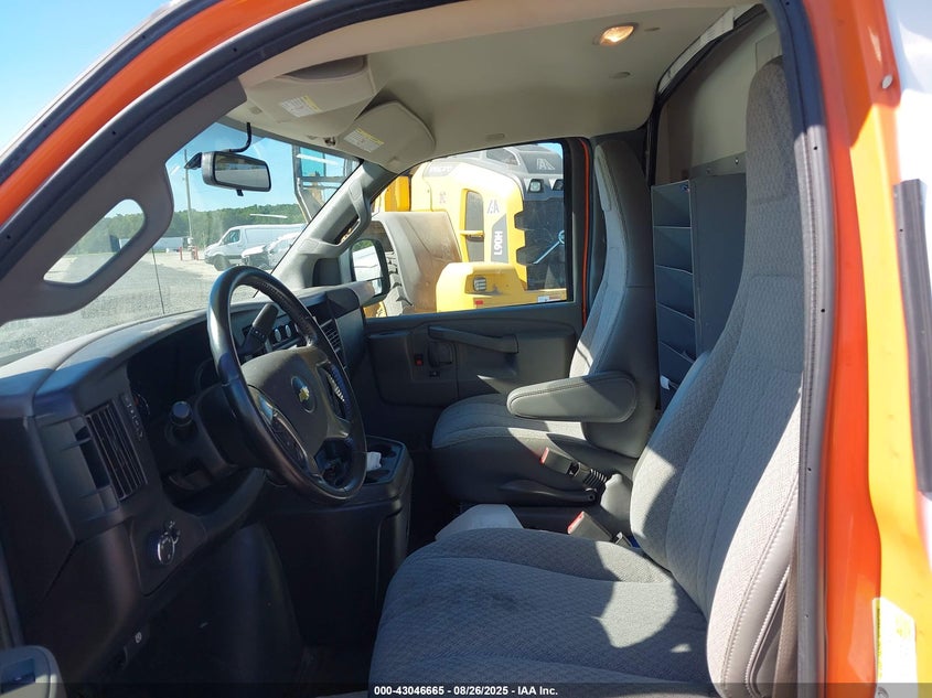 2019 Chevrolet Express Cutaway Work Van VIN: 1GB0GRFG5K1216397 Lot: 43046665
