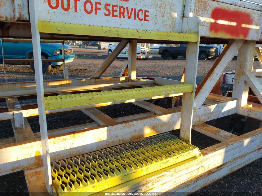 00000000000010417 1993 Equipment Steel Gse Lmi4015 auction photo 1